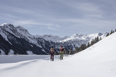 Schneeschuhwandern _ Snow Shoe Hiking (1)